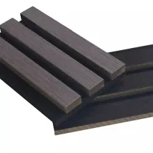 Painel de parede de madeira com ripas acústicas Akupanel